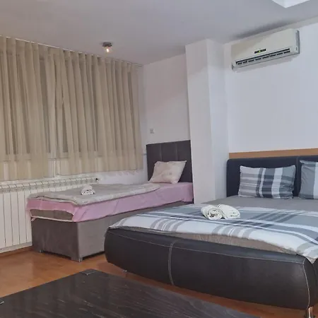 Elizabeth House 2* Skopje
