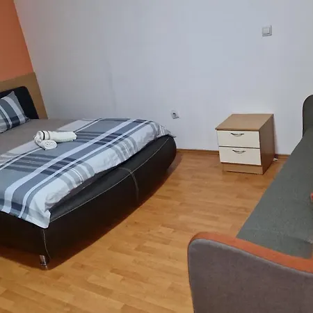 Elizabeth House 2* Skopje