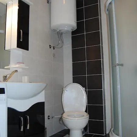 Elizabeth House Escópia