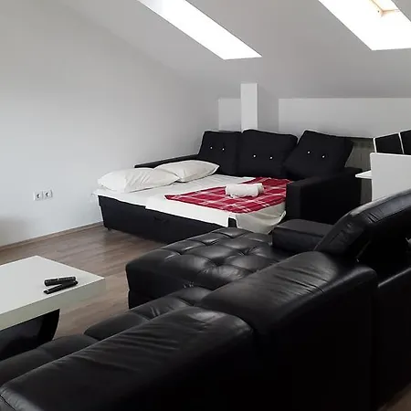 Elizabeth House 3*