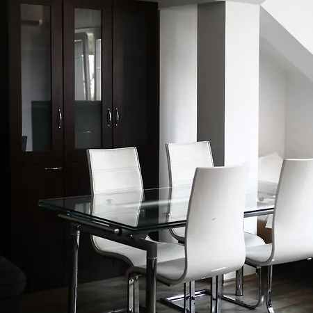 Elizabeth House 3* Skopje