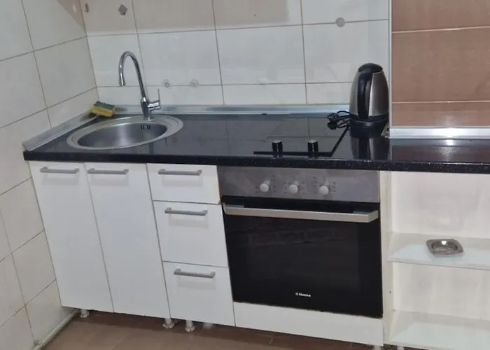 Elizabeth House Aparthotel