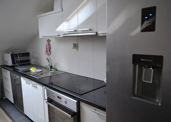 アパートホテル Elizabeth House スコピエ