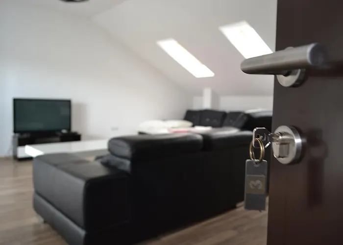 Aparthotel Elizabeth House 3*