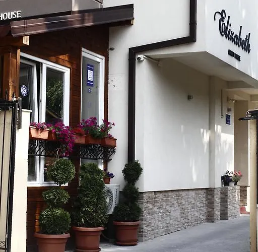 Elizabeth House アパートホテル