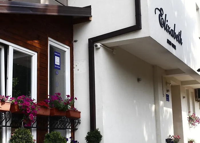 Elizabeth House Aparthotel